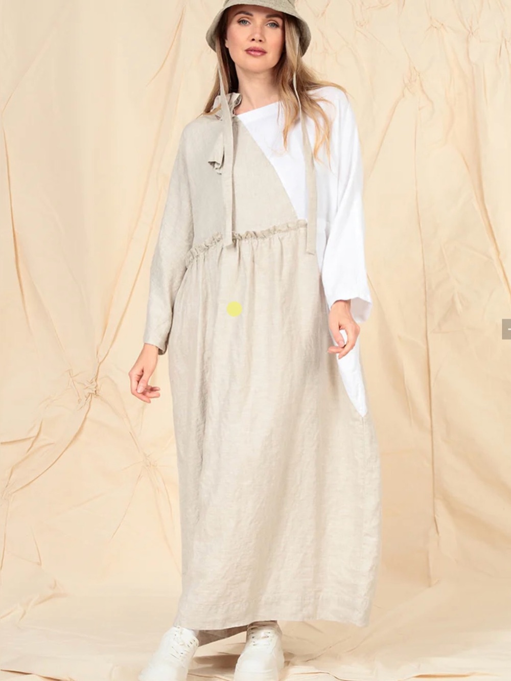 Grizas Spring 2025 natural and white linen dress!